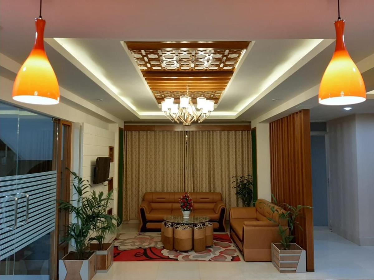 דאהקה Hotel Grand Circle Inn מראה חיצוני תמונה
