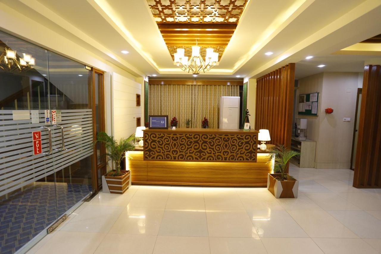 דאהקה Hotel Grand Circle Inn מראה חיצוני תמונה